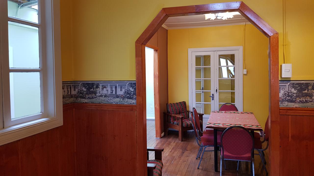 Hostal Viajeros Punta Arenas Exterior photo